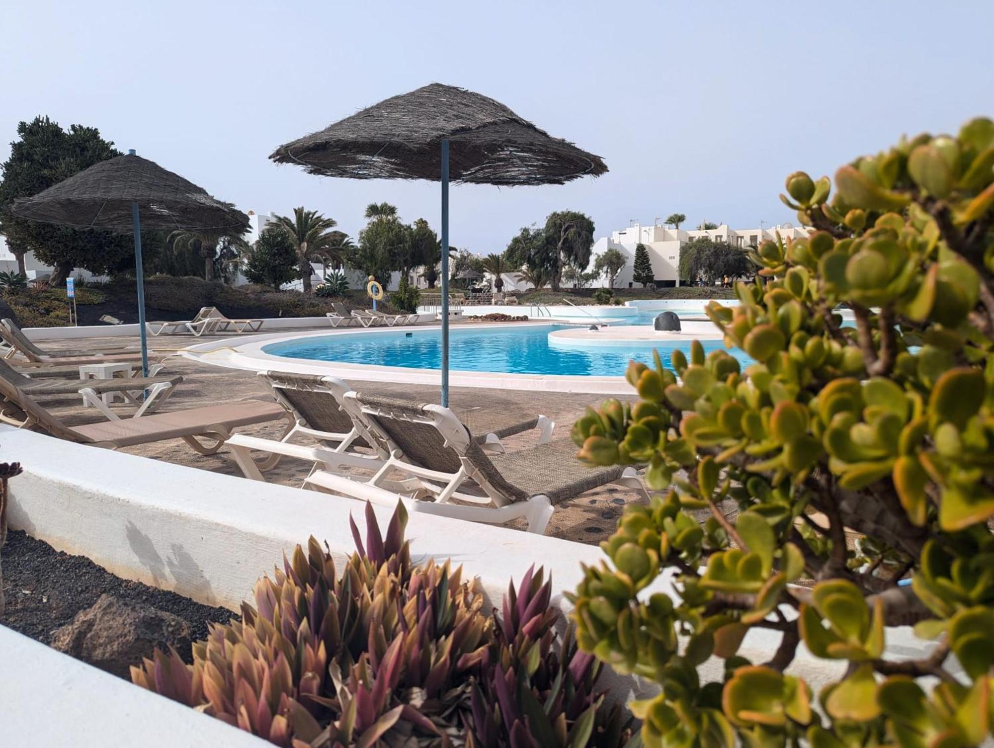 Charming Flat In Los Molinos With Terrace & Pools, Near Playa Bastian Costa Teguise Exterior photo
